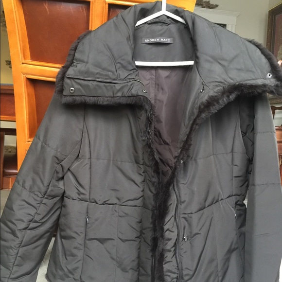 ANDREW MARC  FUR TRIM  DOWN JACKET - Picture 4 of 10